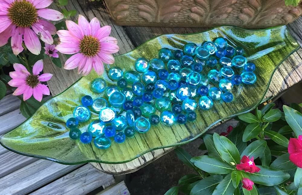 The Birdhouse Chick Bees & Insects Leaf Oasis Bee Waterer 3 The Birdhouse Chick Bees & Insects Leaf Oasis Bee Waterer