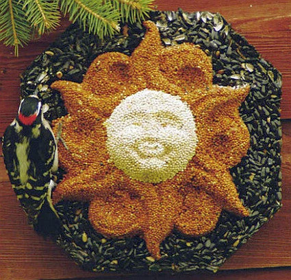 Pine Tree Farms Large Sun Face BirdSeed Wreath 3 Pine Tree Farms Large Sun Face BirdSeed Wreath